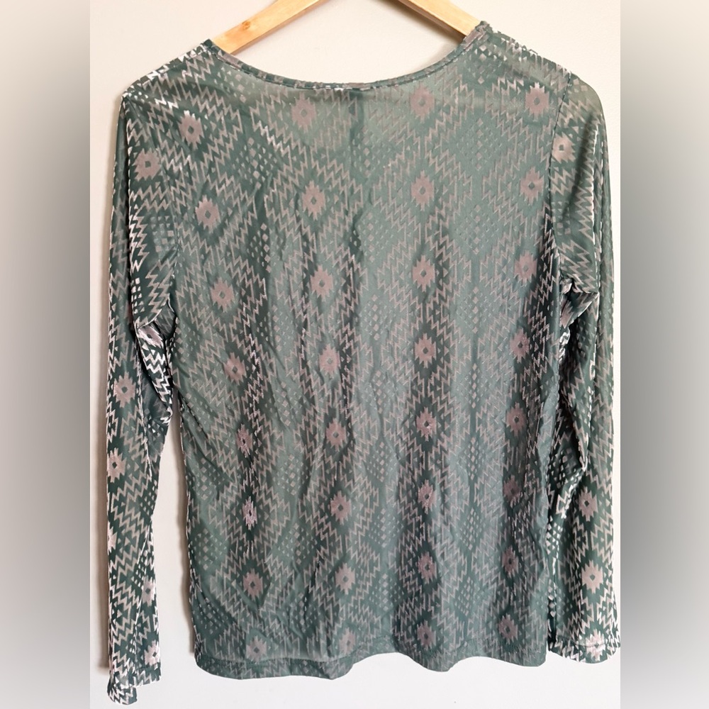 Long Sleeve Aztec-Print Crewneck Top - Sage & Silver Medium - Picture 3 of 8